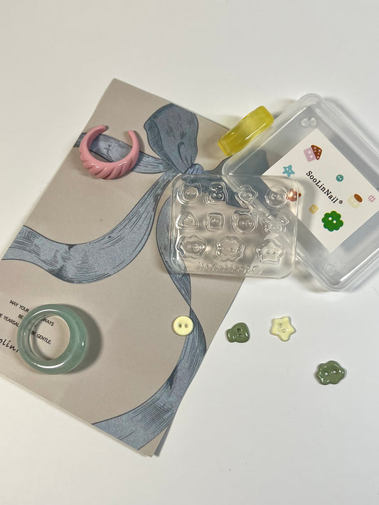 SooLin Button Mold
